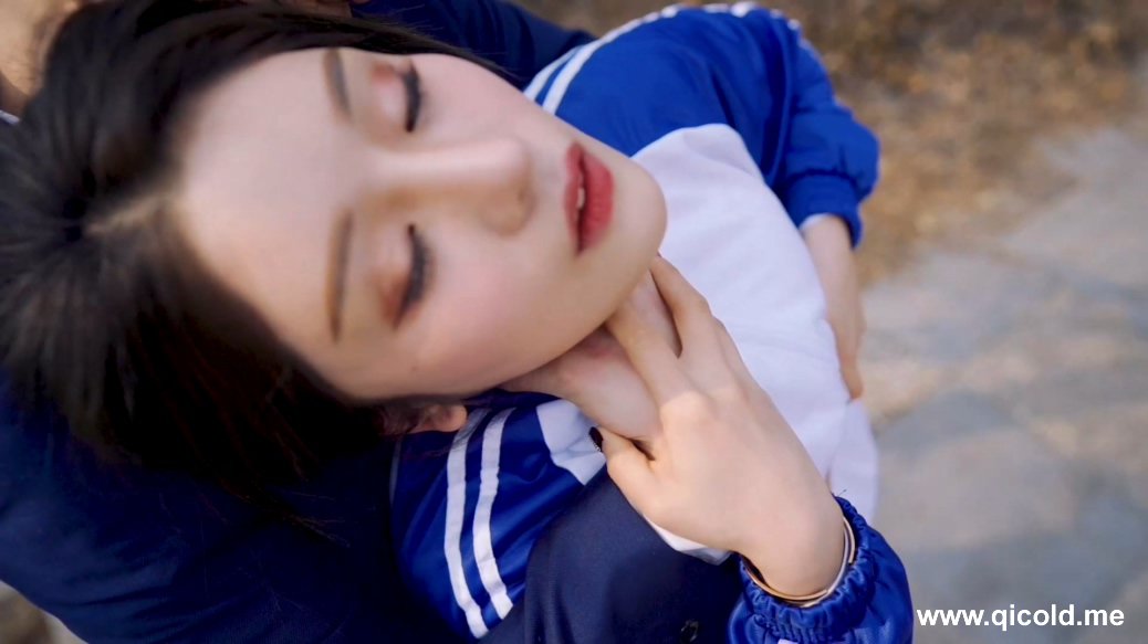205504nd5p87yppuh1y858.jpg