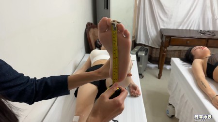 215407lgh1zaejih019bbi.jpg