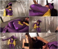 BatGirl vs L@dy De@th