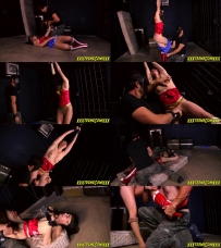 Wonder Woman vs Shadow Stalker